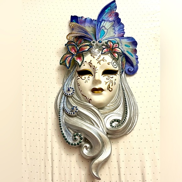 Design Toscano butterfly wings mask wall sculpture - Picture 4 of 6